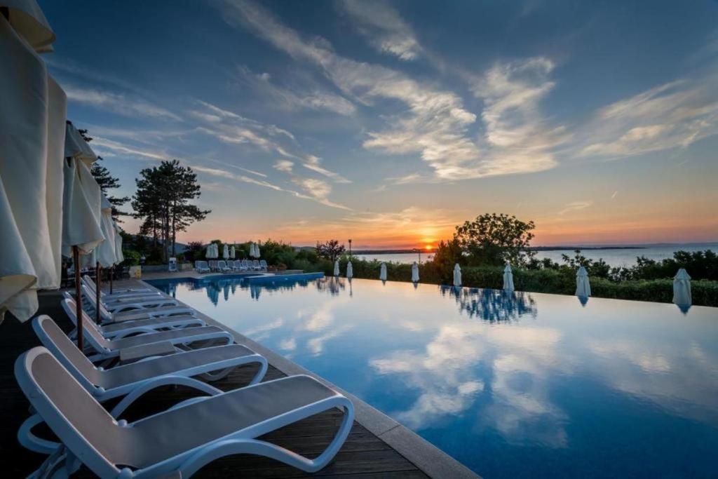 Santa Marina Resort Sozopol - Penthouse With Amazing Sea View Екстер'єр фото